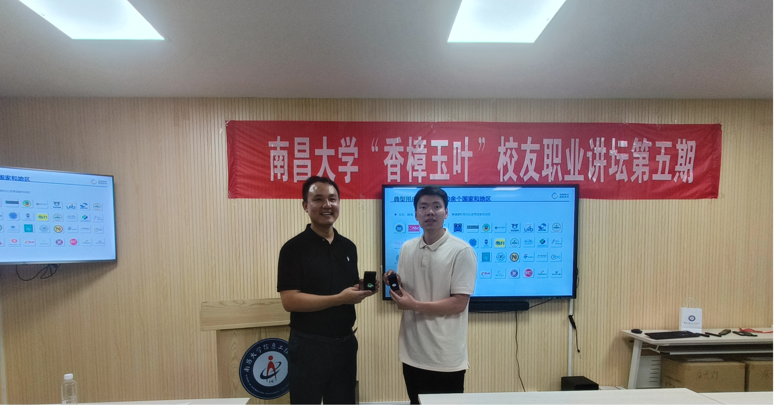 c8f147094ef344958acc2dd9ec3c6c4f.png c8f147094ef344958acc2dd9ec3c6c4f.png