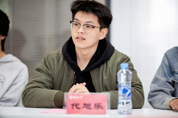 3f8d5a2106864ab8a90e2bdb110ab304.jpg 3f8d5a2106864ab8a90e2bdb110ab304.jpg