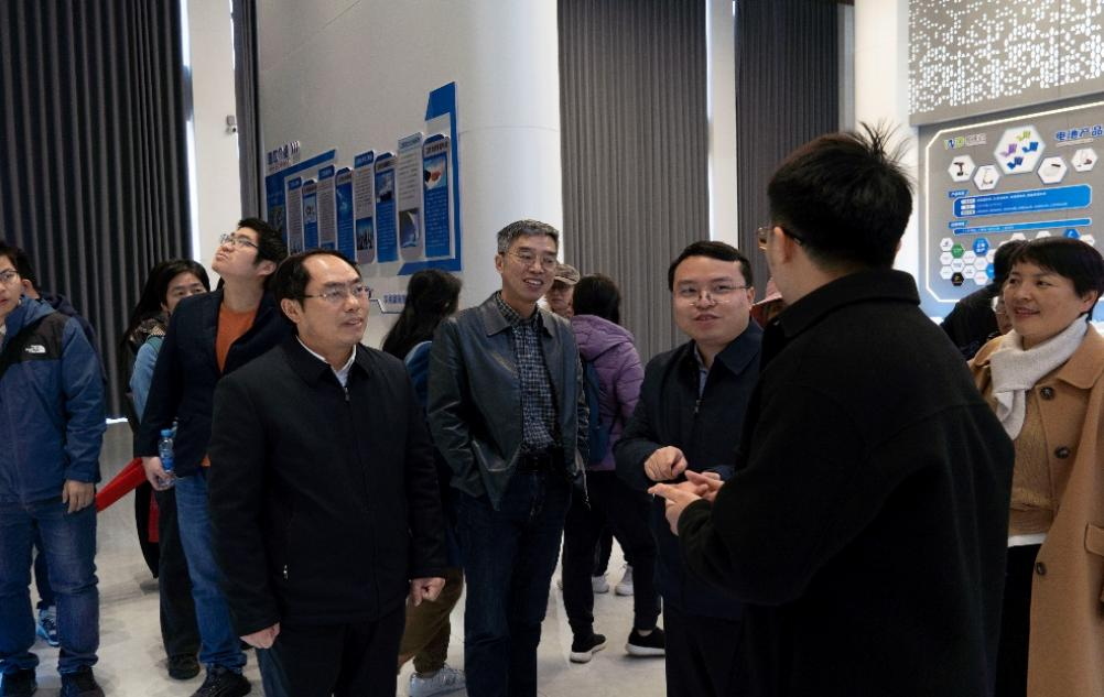 d2ebc5e408a046a4bf1efac2cc5a6c98.png